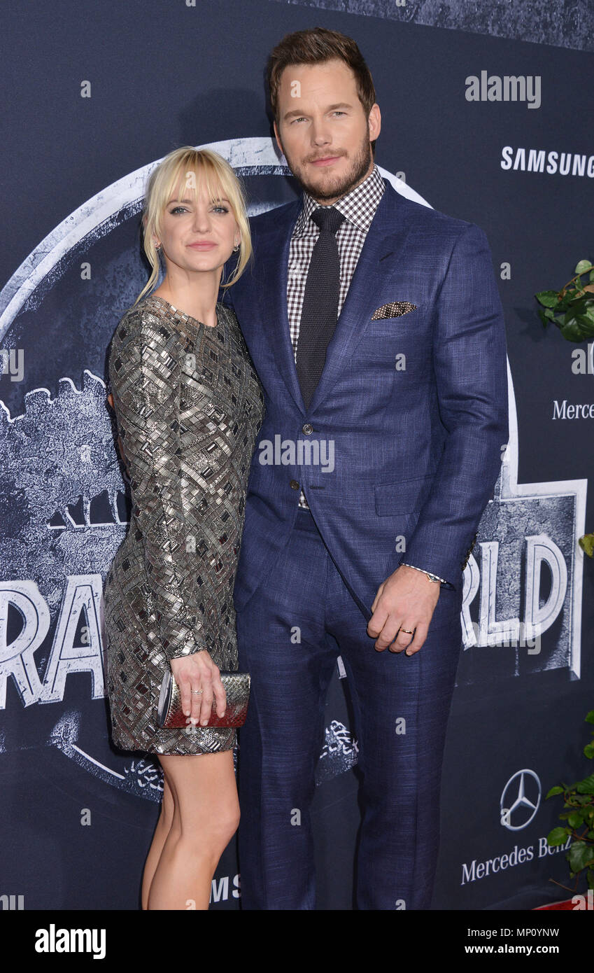 Anna Faris and Chris Pratt 104 at the Jurassic World Premiere at the Hollywood and Highland, Dolby Theatre in Los Angeles.. June, 9, 2015.Anna Faris and Chris Pratt 104 ------------- Red Carpet Event, Vertical, USA, Film Industry, Celebrities,  Photography, Bestof, Arts Culture and Entertainment, Topix Celebrities fashion /  Vertical, Best of, Event in Hollywood Life - California,  Red Carpet and backstage, USA, Film Industry, Celebrities,  movie celebrities, TV celebrities, Music celebrities, Photography, Bestof, Arts Culture and Entertainment,  Topix, vertical,  family from from the year , 2 Stock Photo