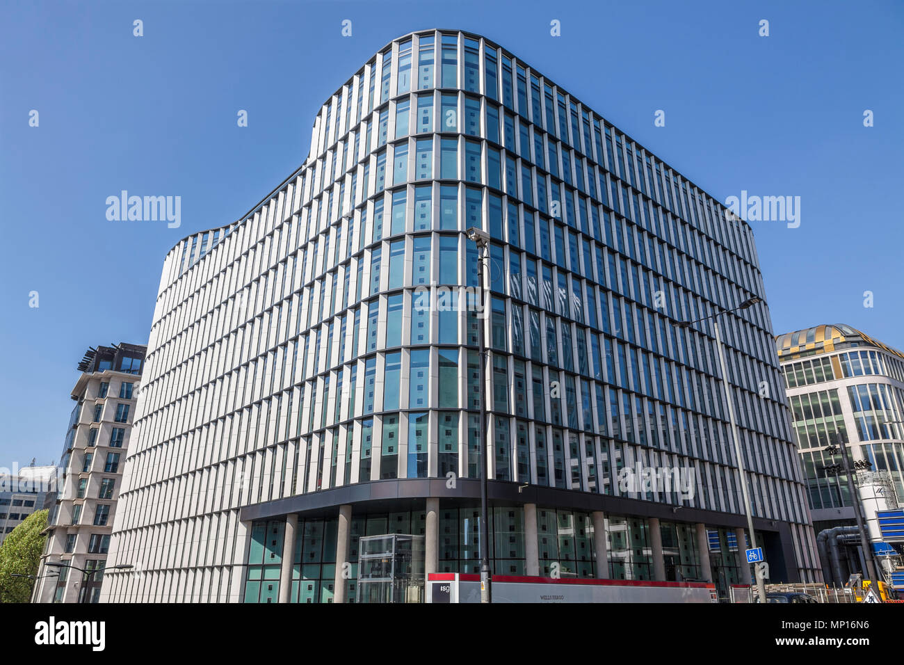 New Wells Fargo European headquarters on London Bridge Stock Photo