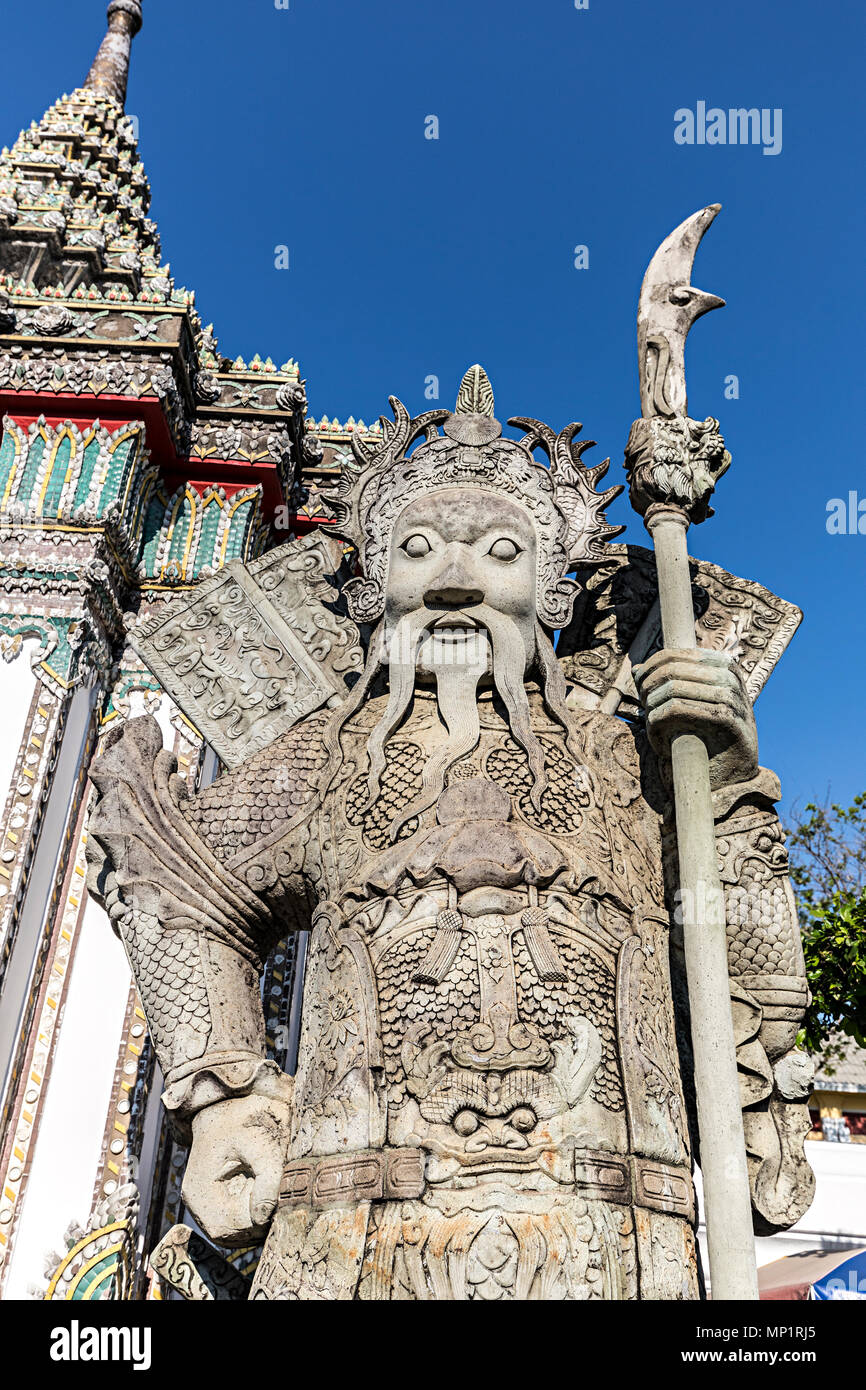 Statue of warrior hi-res stock photography and images - Alamy