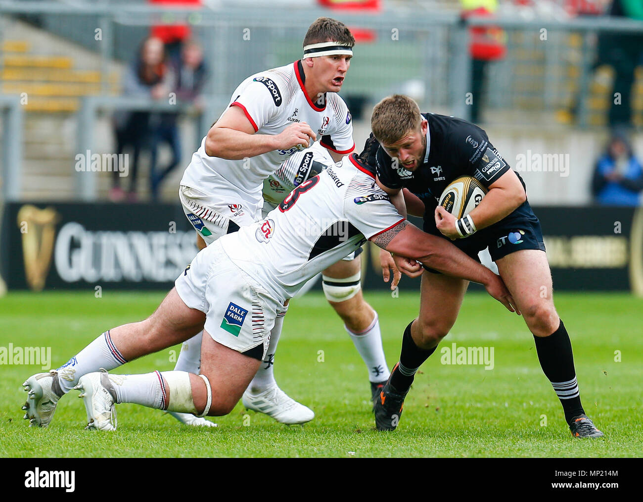 Kingspan Stadium, Belfast, Northern Ireland. 20th May, 2018. Guinness Pro14  rugby, Champions Cup playoff, Ulster versus Ospreys; Scott Otten of Ospreys  is tackled by Ross Kane of Ulster Credit: Action Plus Sports/Alamy