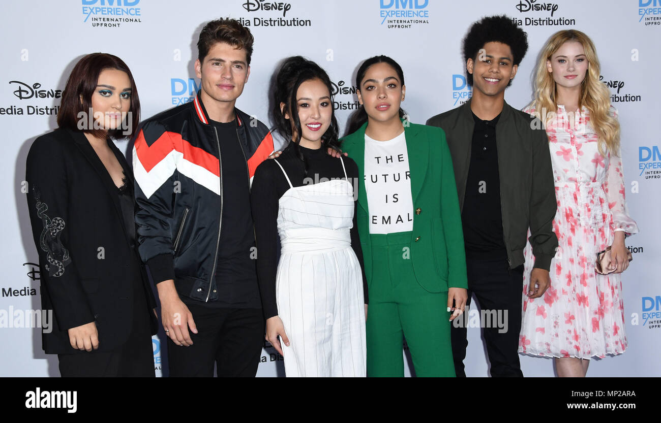 Cast of runaways hi-res stock photography and images - Alamy