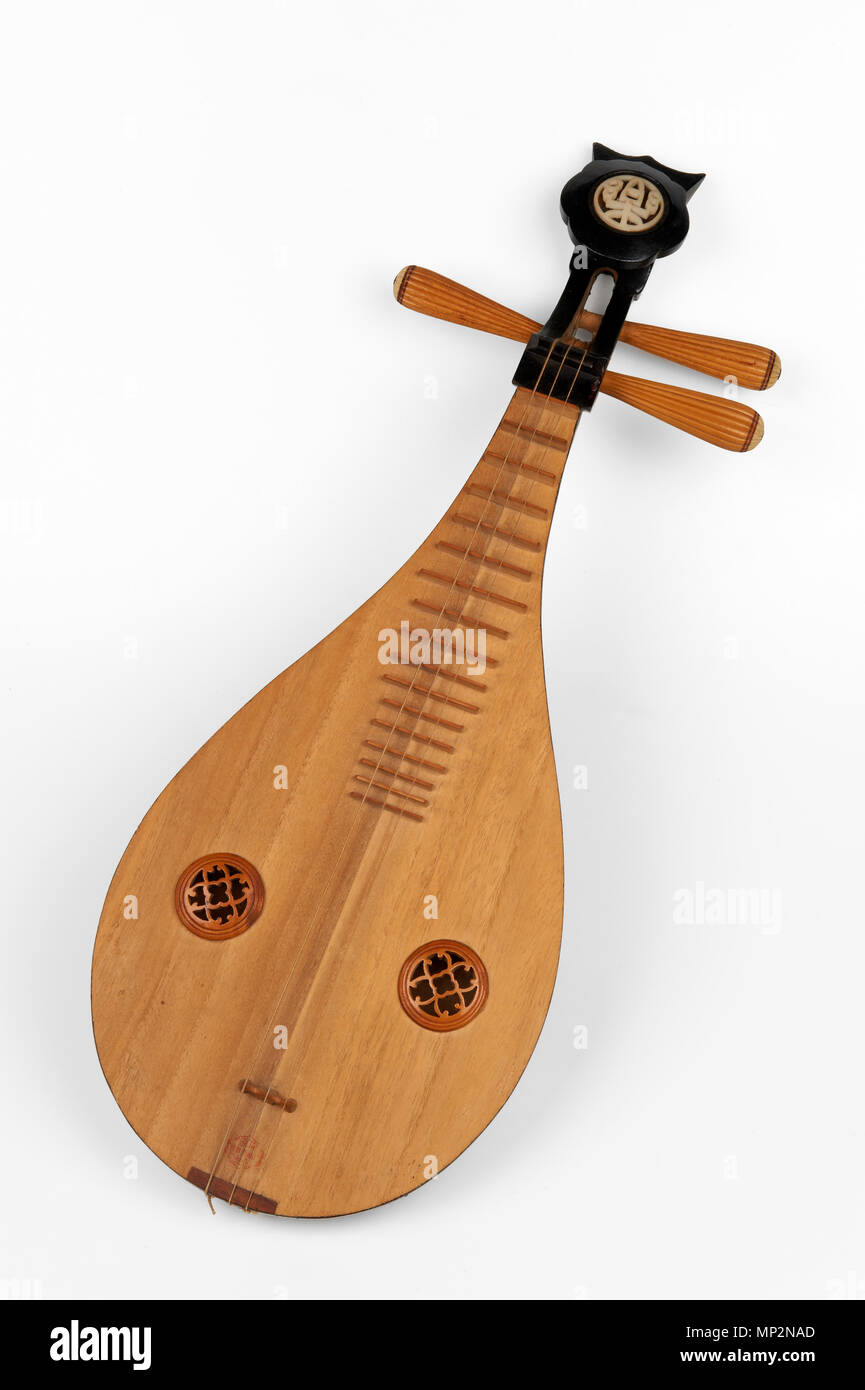 Three stringed hi res stock photography and images Alamy