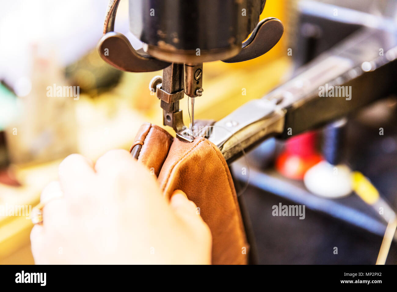 Leather sewing machine hi-res stock photography and images - Alamy