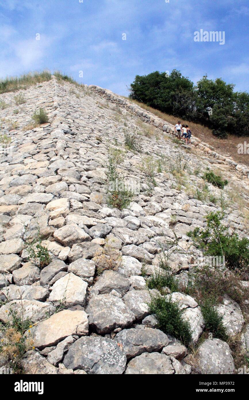 Yerkapi Gate The misterious Yerkapi Pyramid in the archaeological site of Hattusa ...