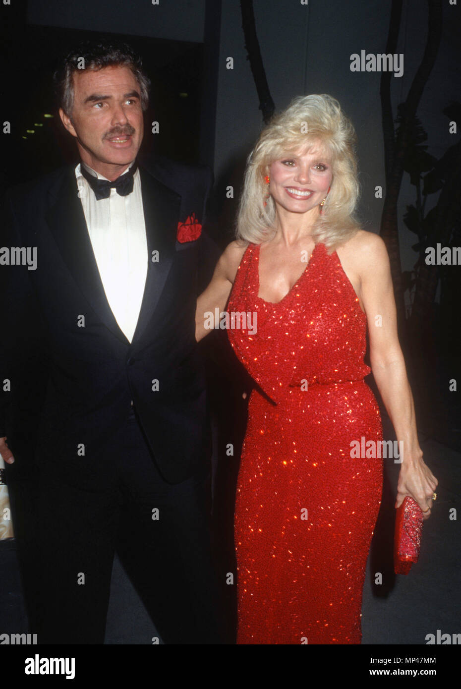 BEVERLY HILLS, CA - JANUARY 19: (L-R) Actor Burt Reynolds and actress