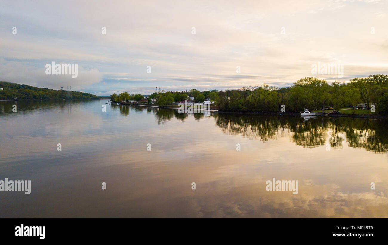 Hudson River between Hudson and Athens, Upstate NY, USA Stock Photo Alamy