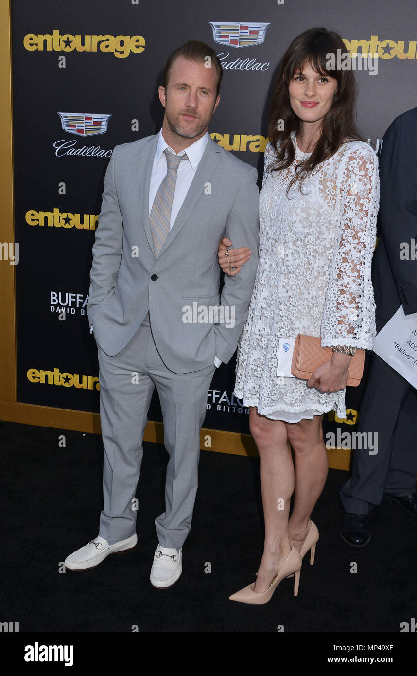 Scott Caan and wife atthe Entourage Premiere at the Westwood Village Theatre in Los Angeles. June 1, 2015.Scott Caan and wife ------------- Red Carpet Event, Vertical, USA, Film Industry, Celebrities,  Photography, Bestof, Arts Culture and Entertainment, Topix Celebrities fashion /  Vertical, Best of, Event in Hollywood Life - California,  Red Carpet and backstage, USA, Film Industry, Celebrities,  movie celebrities, TV celebrities, Music celebrities, Photography, Bestof, Arts Culture and Entertainment,  Topix, vertical,  family from from the year , 2015, inquiry tsuni@Gamma-USA.com Husband an Stock Photo