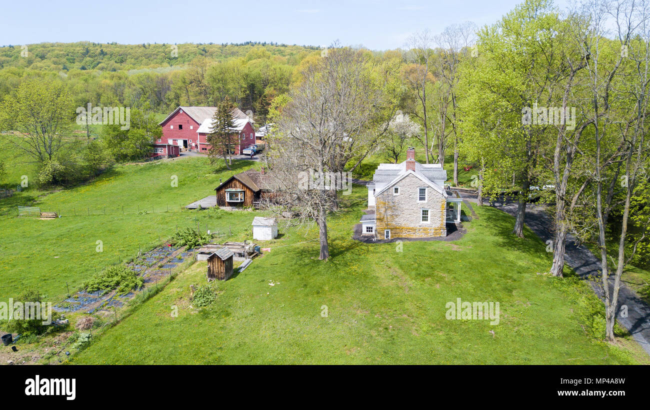 Farmhouse and barn, Lime Kiln Farm, 1512, 523 Lime Kiln Rd, West Coxsackie, Greene County, NY 12192 Stock Photo