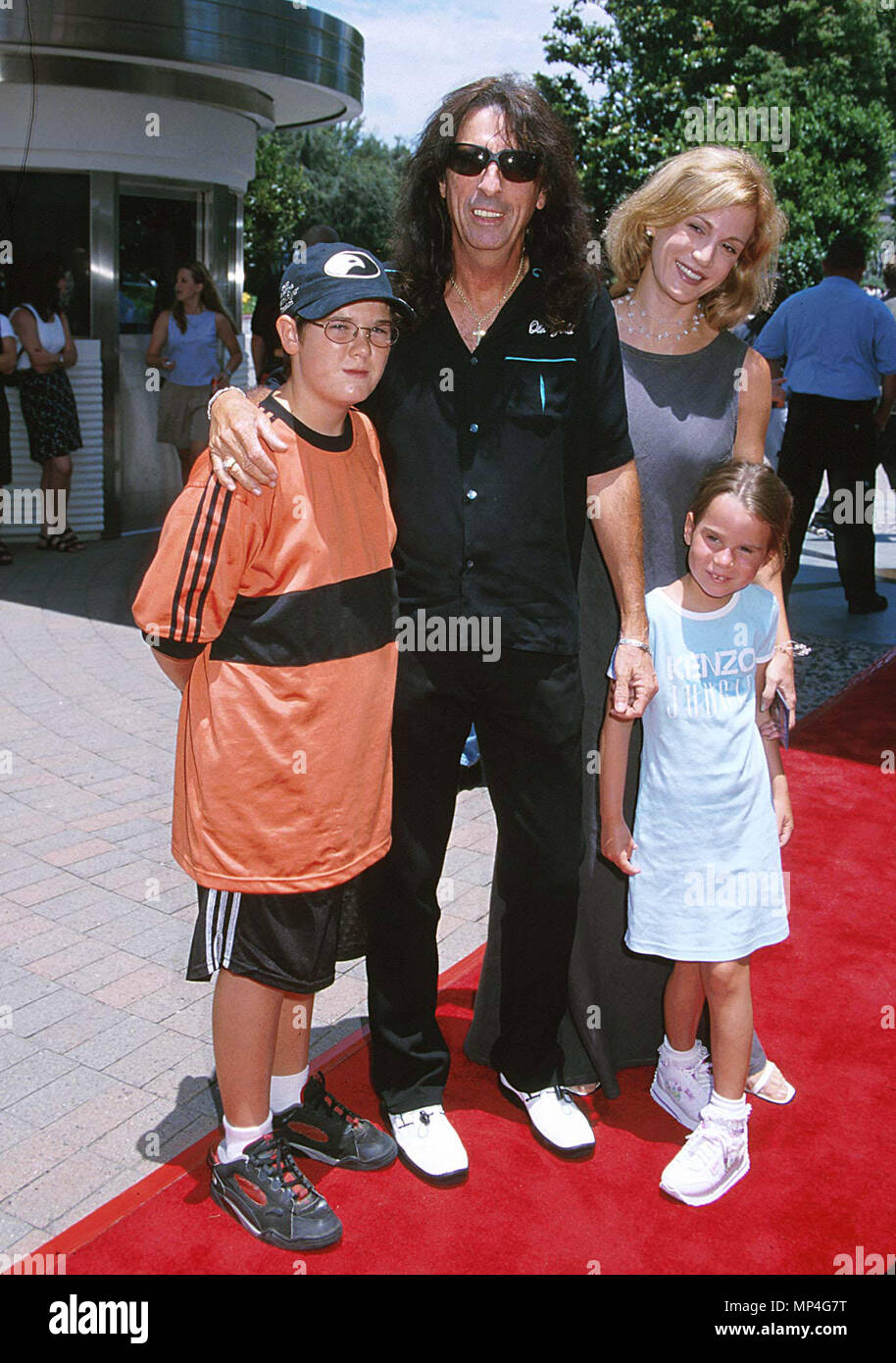 Alice cooper and his wife sheryl hi res stock photography and images