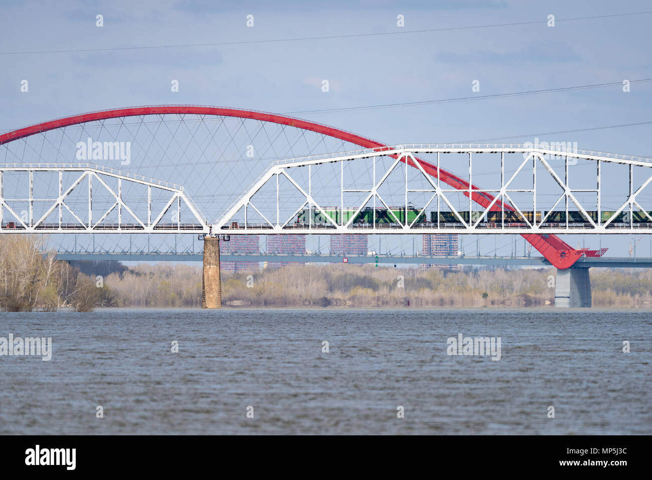 Steel arched girder truss hi-res stock photography and images - Alamy