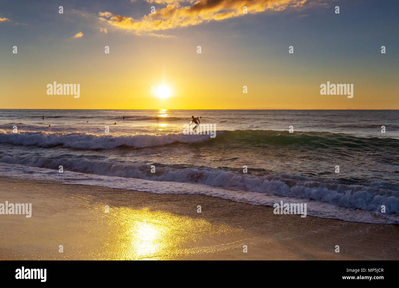 Hawaiian surfing hi-res stock photography and images - Alamy