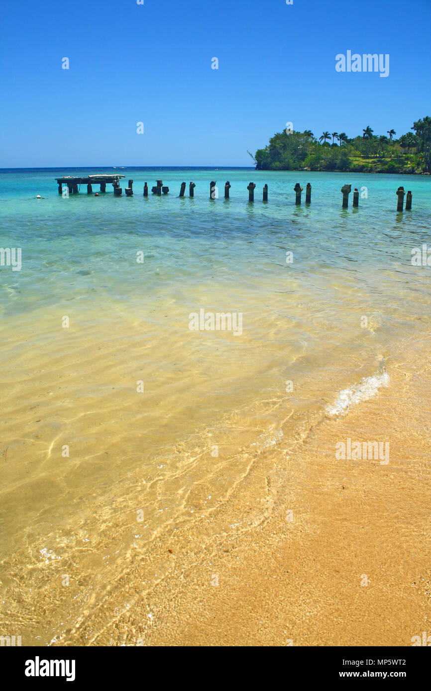 Exotic beach with nice blue ocean water Stock Photo