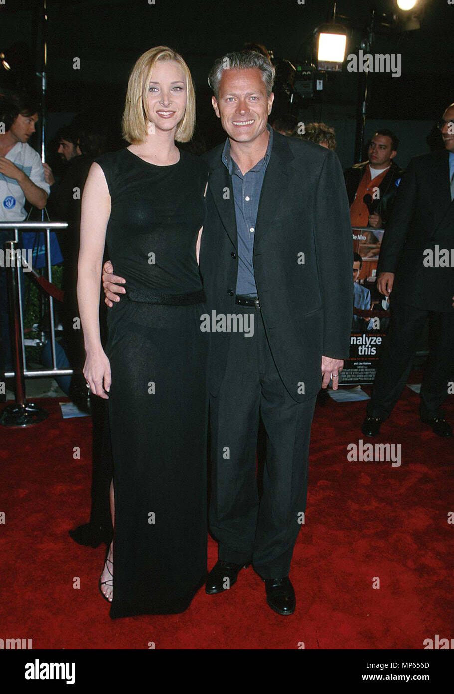 Lisa kudrow and michel stern hi-res stock photography and images - Alamy, image size:910x1390