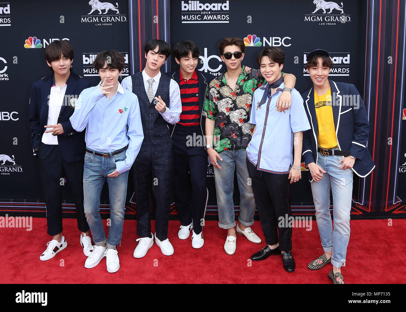 BTS写真 bts-.jpg?w=1200&h=0&zc=1&s=0&a