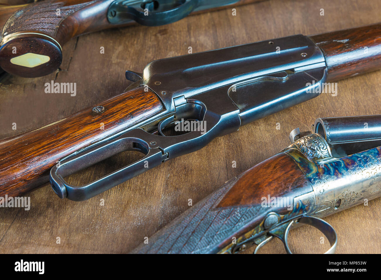Hunting guns hires stock photography and images Alamy