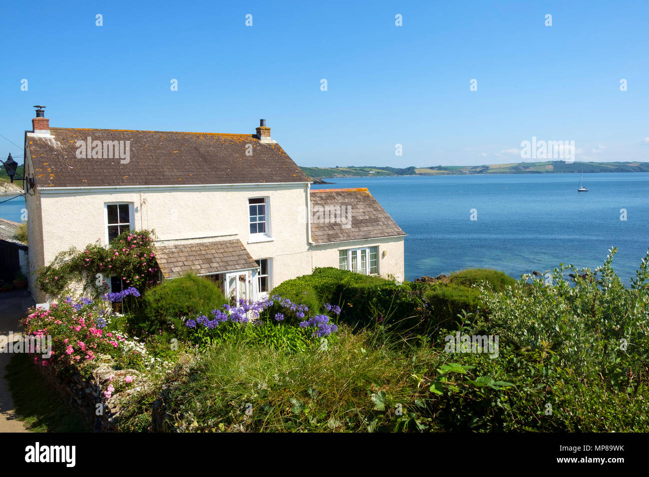 A Seaside Cottage With Stunning Coast Views At Portscatho