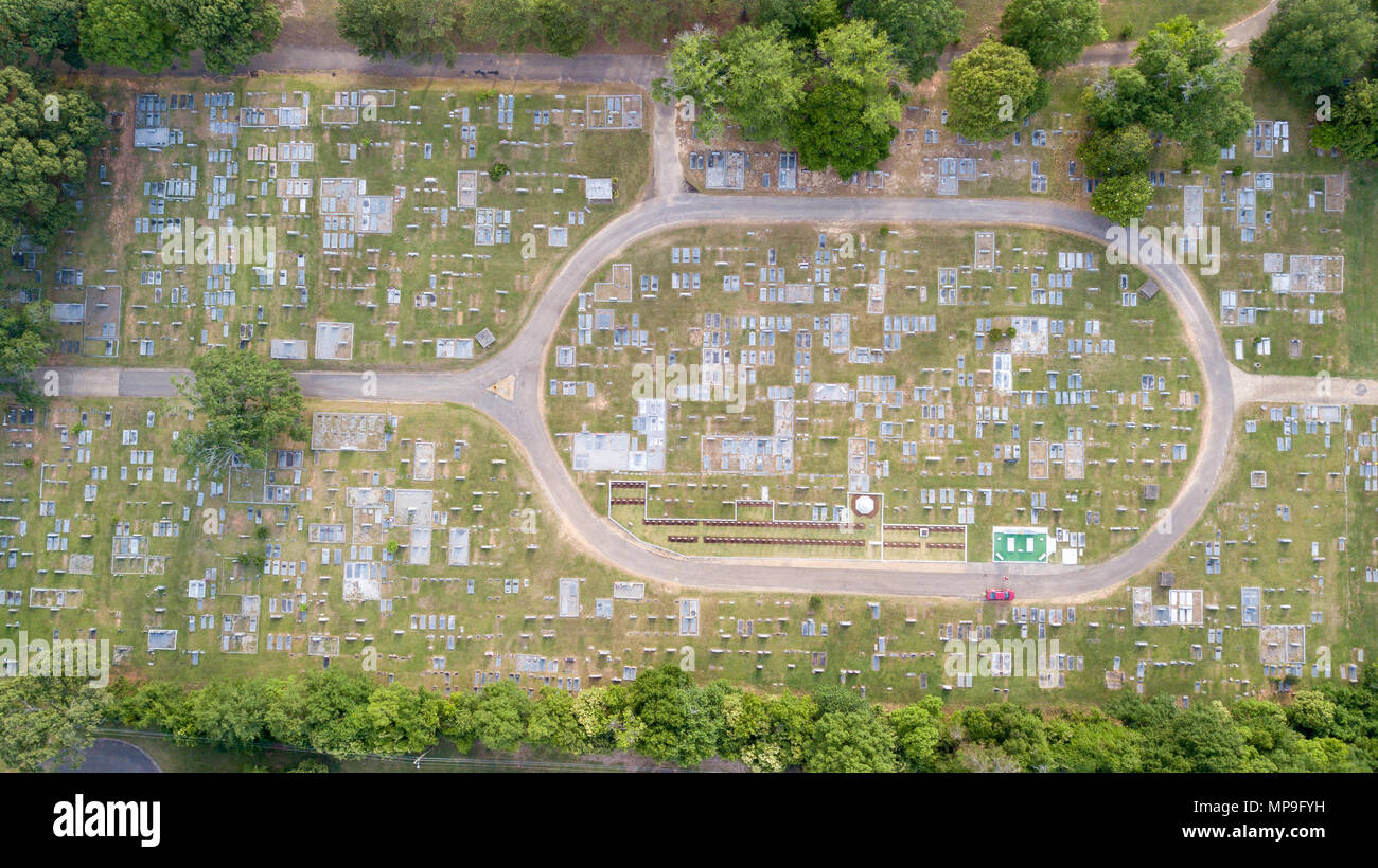 Historic oakwood cemetery hi-res stock photography and images - Alamy