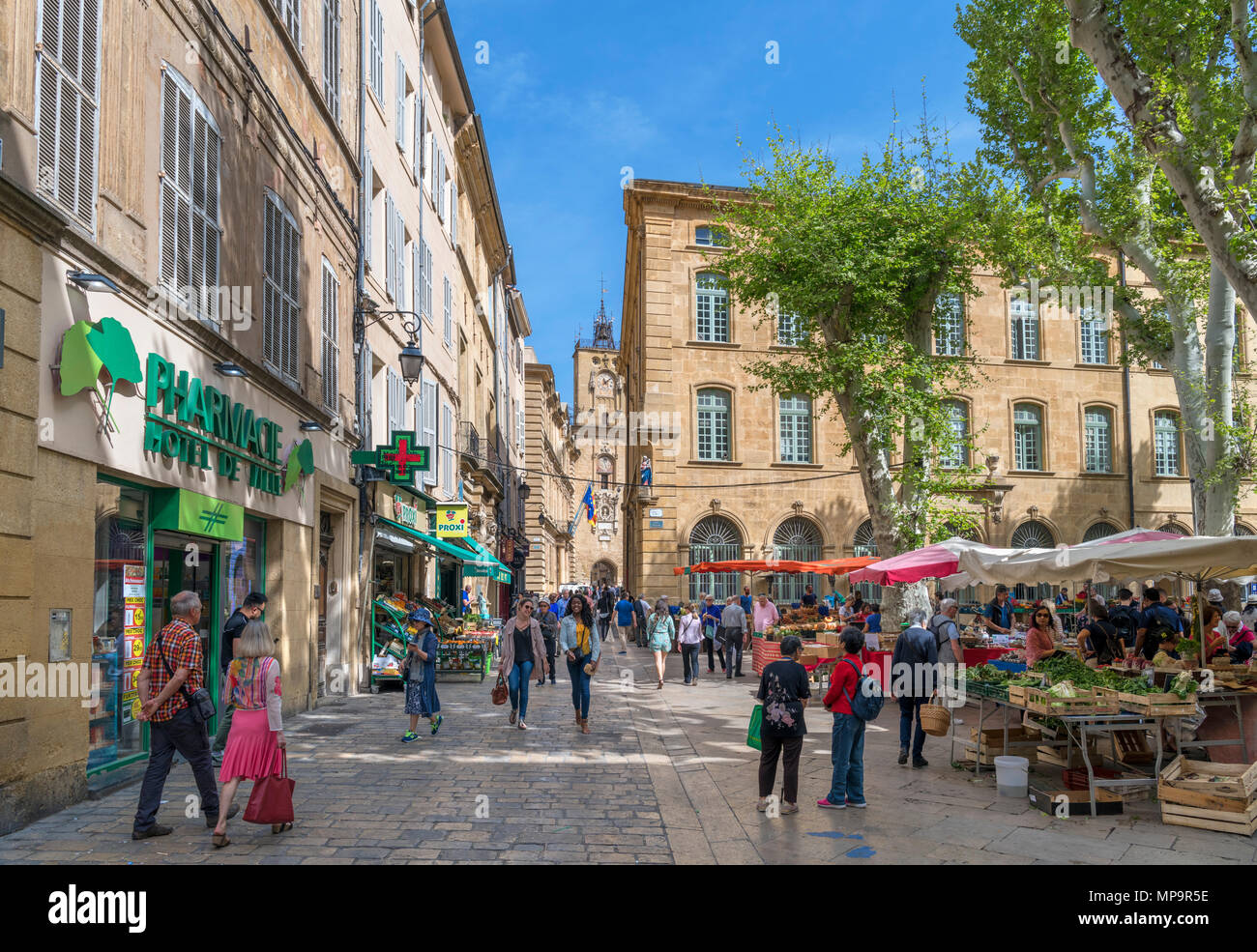 Market in Place Richelme, Aix-en-Provence, Provence, France Stock Photo