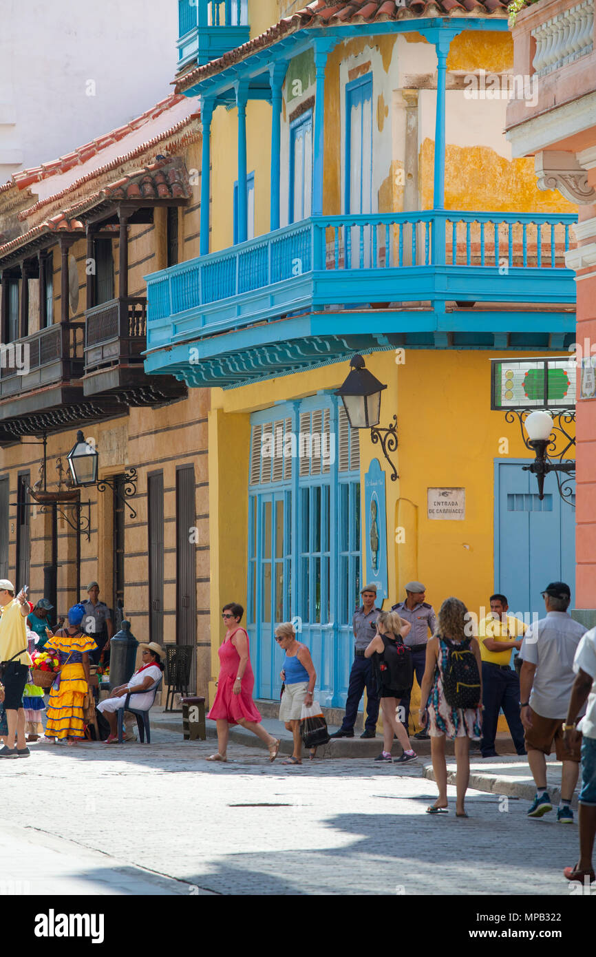 Colorful architecture in Old Havana Cuba Stock Photo - Alamy