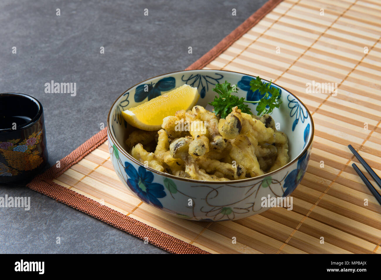 shimeji karaage, japanese deep fried mushroom Stock Photo Alamy