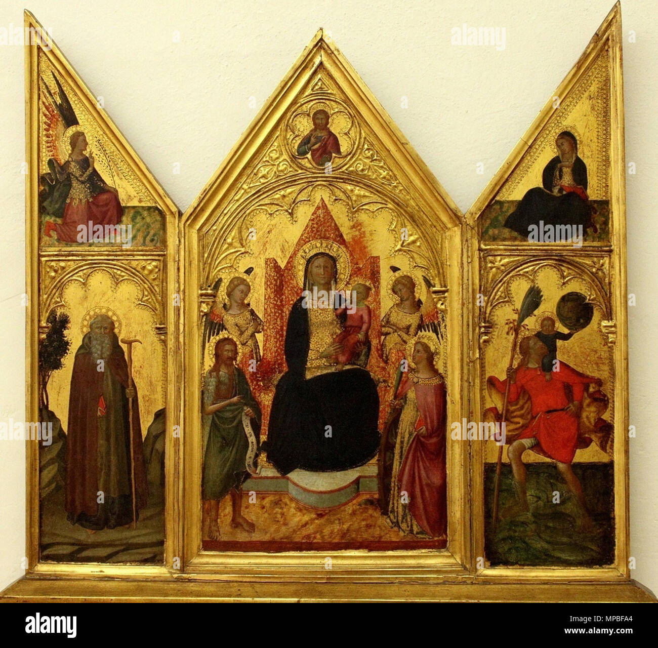 . English: Niccolo di Buonaccorso.Triptych of the Virgin and Chrild enthroned. National Gallery, Prague . between 1370 and 1380. Niccolo di Buonaccorso 924 Niccolo di Buonaccorso.Triptych of the Virgin and Chrild enthroned. National Gallery, Prague Stock Photo