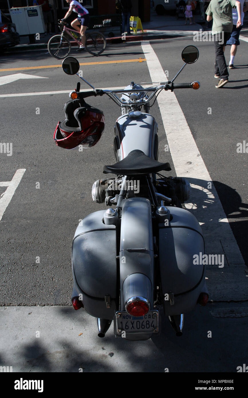 Ew York Usa September 28 2015 Bmw Motorcycle R50 R60 In The Streets Of New York Stock Photo Alamy