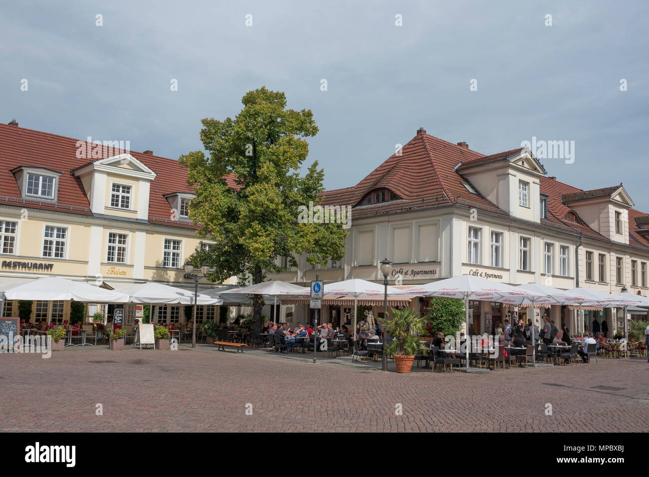 31st August 2017, Potsdam, GERMANY. View from the   Brandenburger Str.  Ice Cafe, Coffee Cafe, Bakery, © Peter SPURRIER Stock Photo