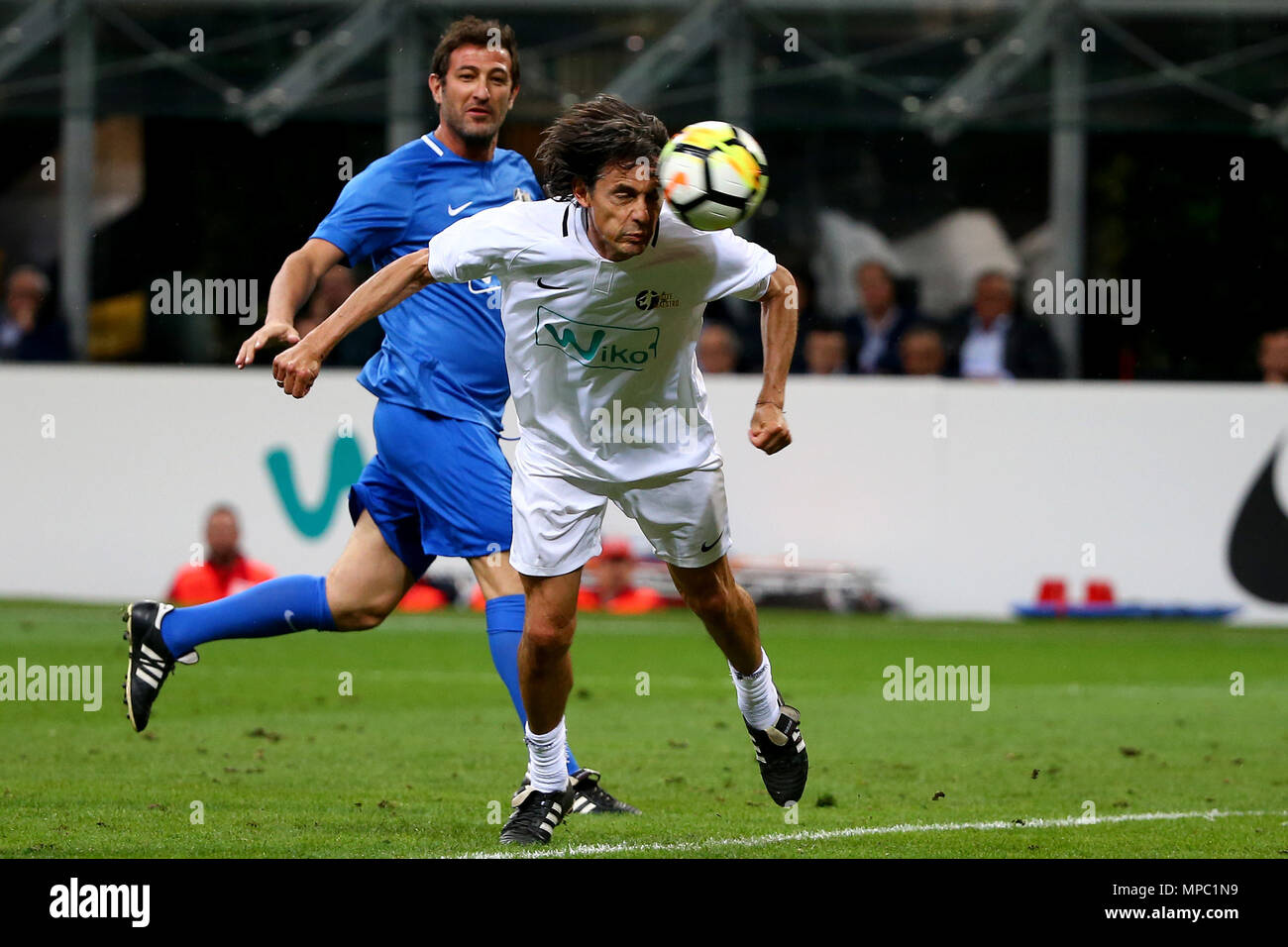 Turin, Italy. 19th May, 2018. football, SAN SIRO andREA PIRLO 21 farewell part 21 21-201-2018 in the picture: PIPPO INZAGHI SIGNS Credit: Independent Photo Agency/Alamy Live News Stock Photo