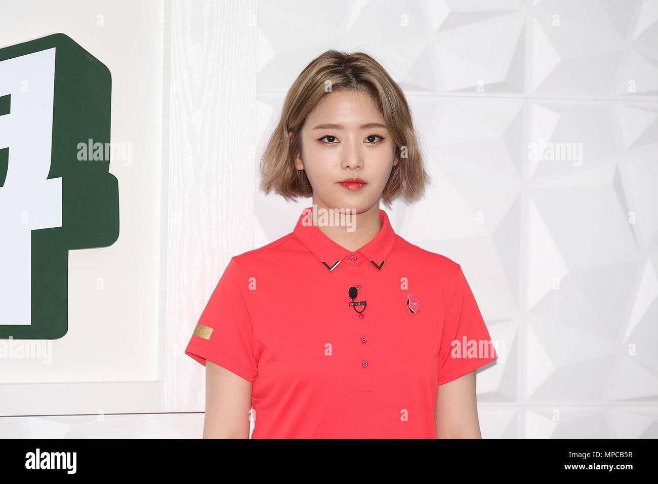 Seoul, Korea. 22nd May, 2018. Shin Soo-ji, Kim Su-Ro record for MBC billiards show in Seoul, Korea on 22th May, 2018.(China and Korea Rights Out) Credit: TopPhoto/Alamy Live News Stock Photo
