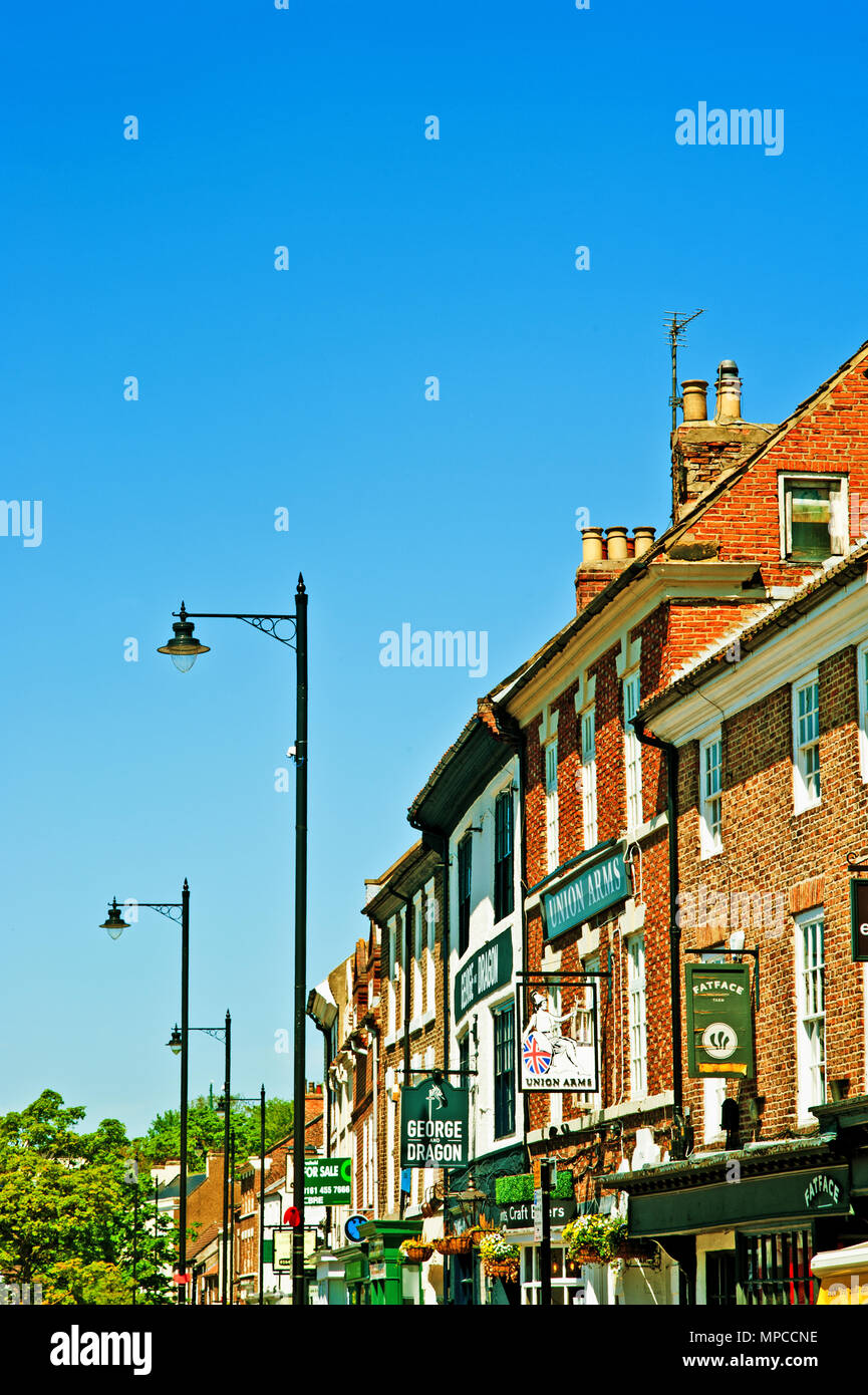 Fat Face Stock Photos & Fat Face Stock Images Alamy