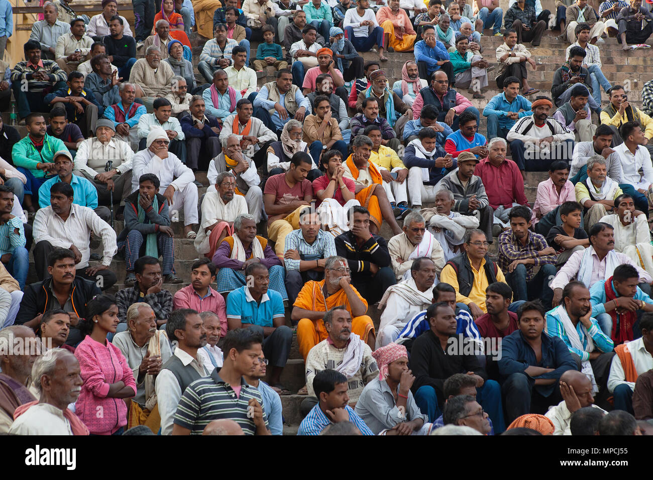 India, Uttar Pradesh, Varanasi, A crowd of pilgrims at Assi Ghat. Stock Photo