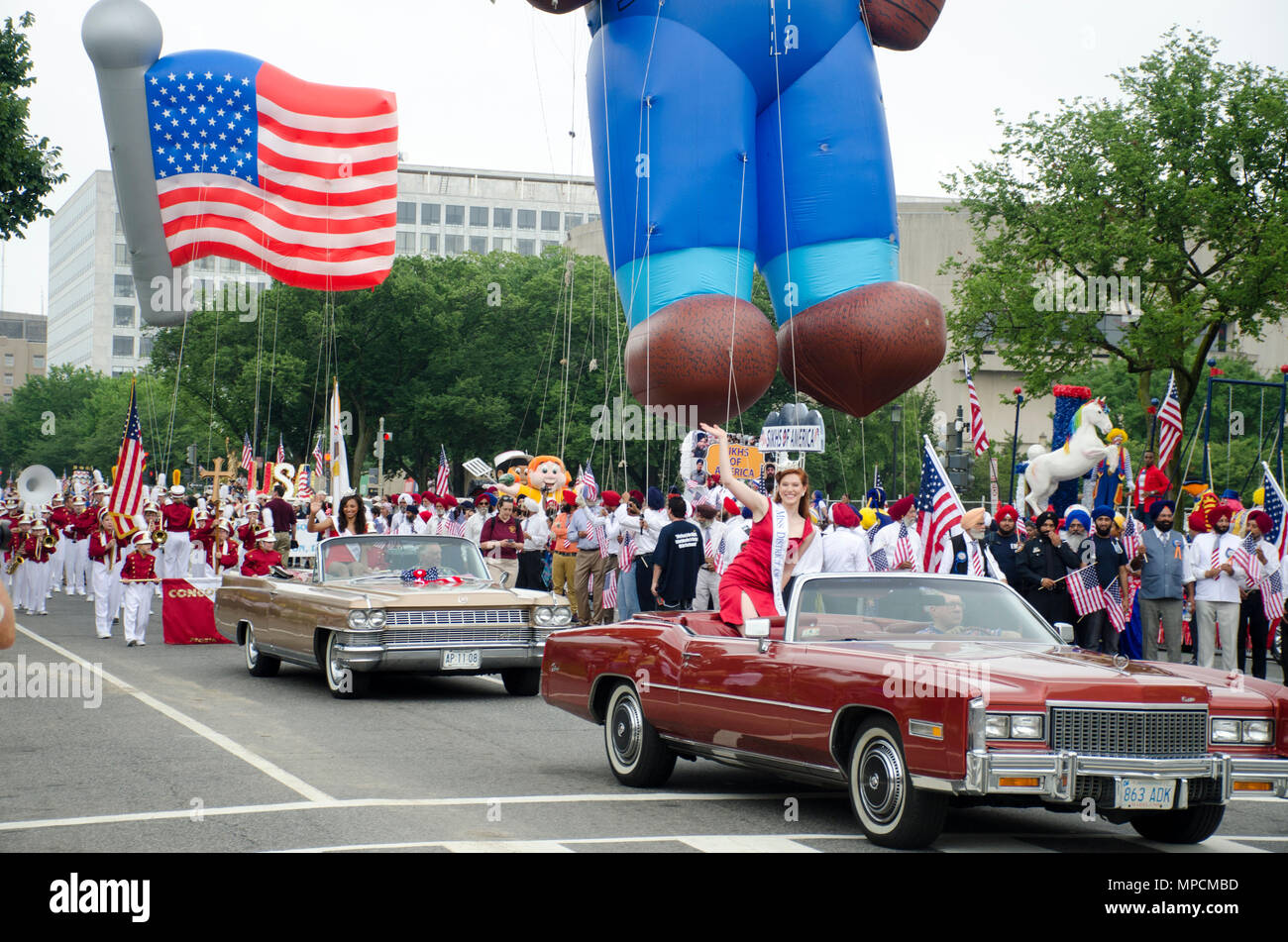 Beauty queens and vintage convertibles at the annual 4th of July parade, Washington, DC. Stock Photo