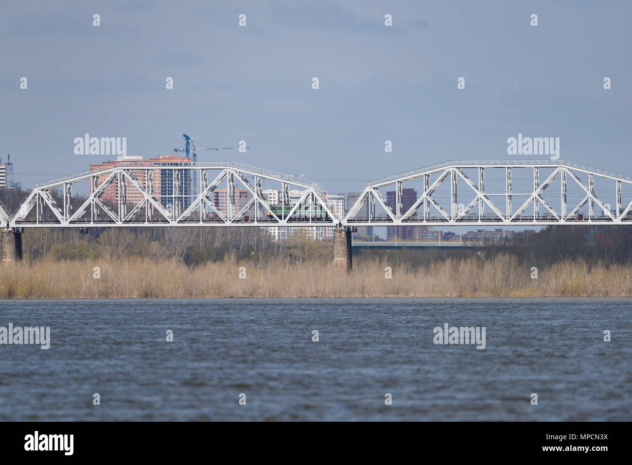 Steel arched girder truss hi-res stock photography and images - Alamy