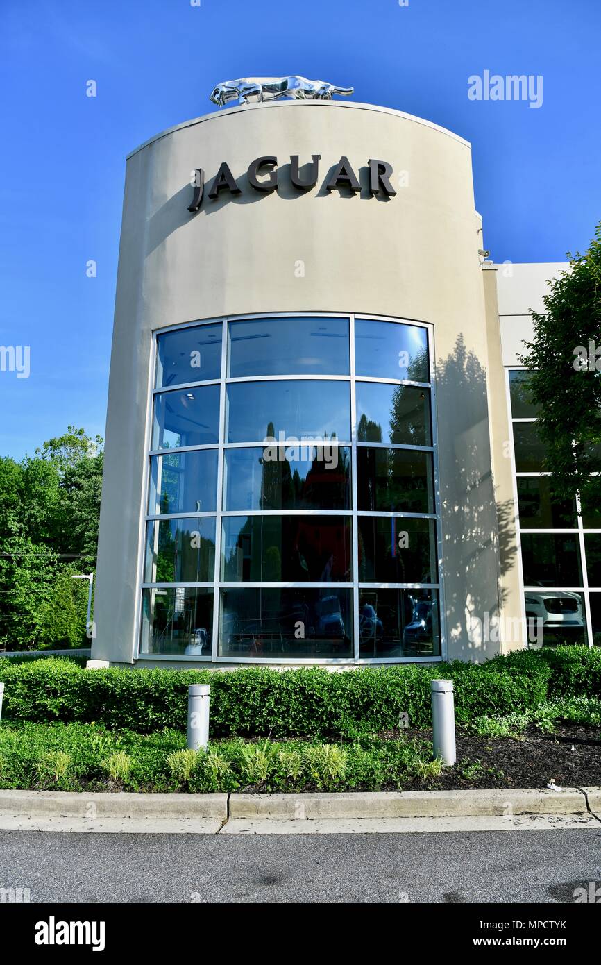 Car dealership building hires stock photography and images Alamy
