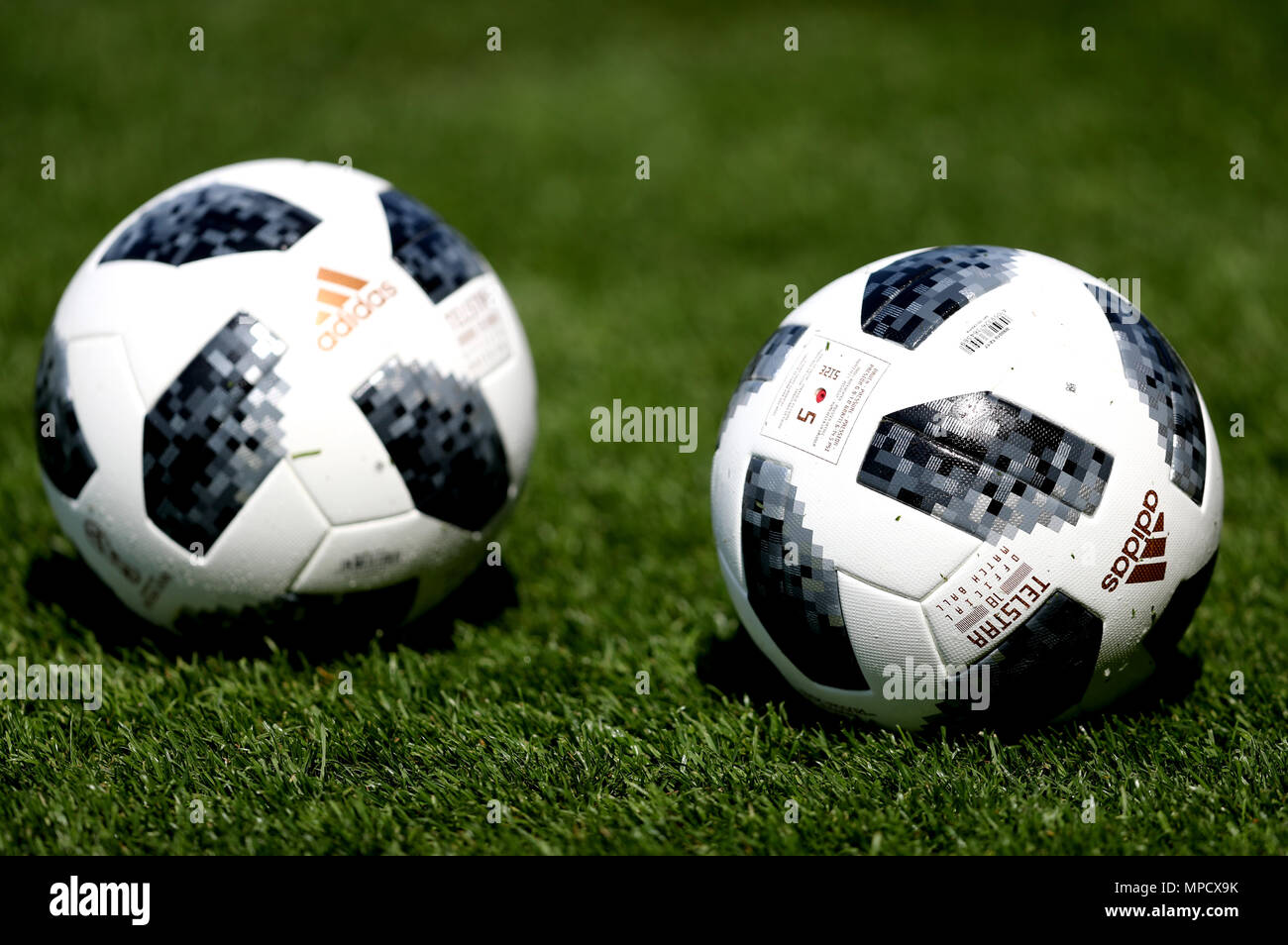Adidas telstar football High Resolution Stock Photography and Images - Alamy