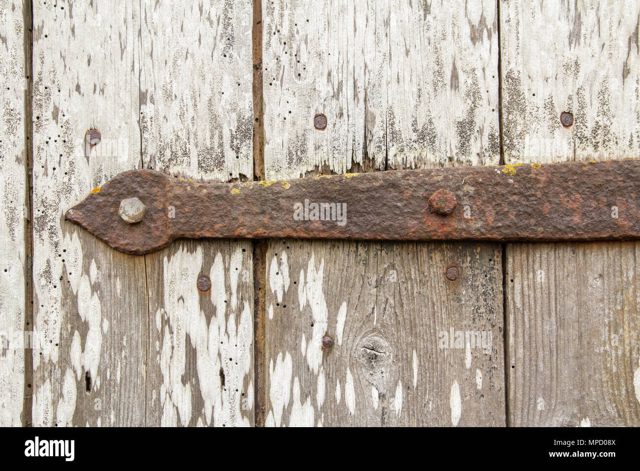 hinge on barn door Stock Photo Alamy