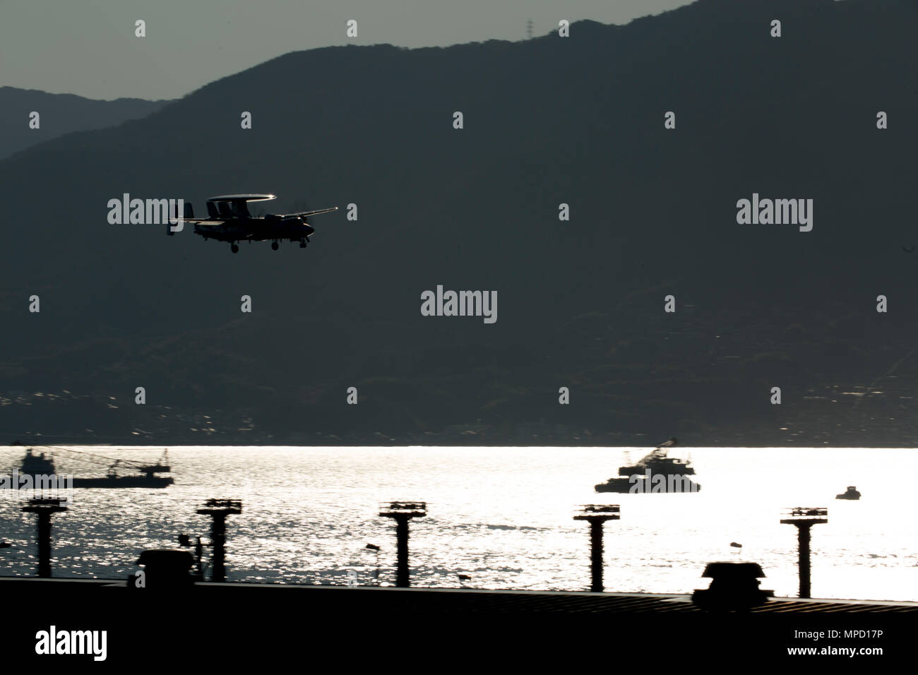 E 2d Advanced Hawkeye High Resolution Stock Photography And Images Alamy