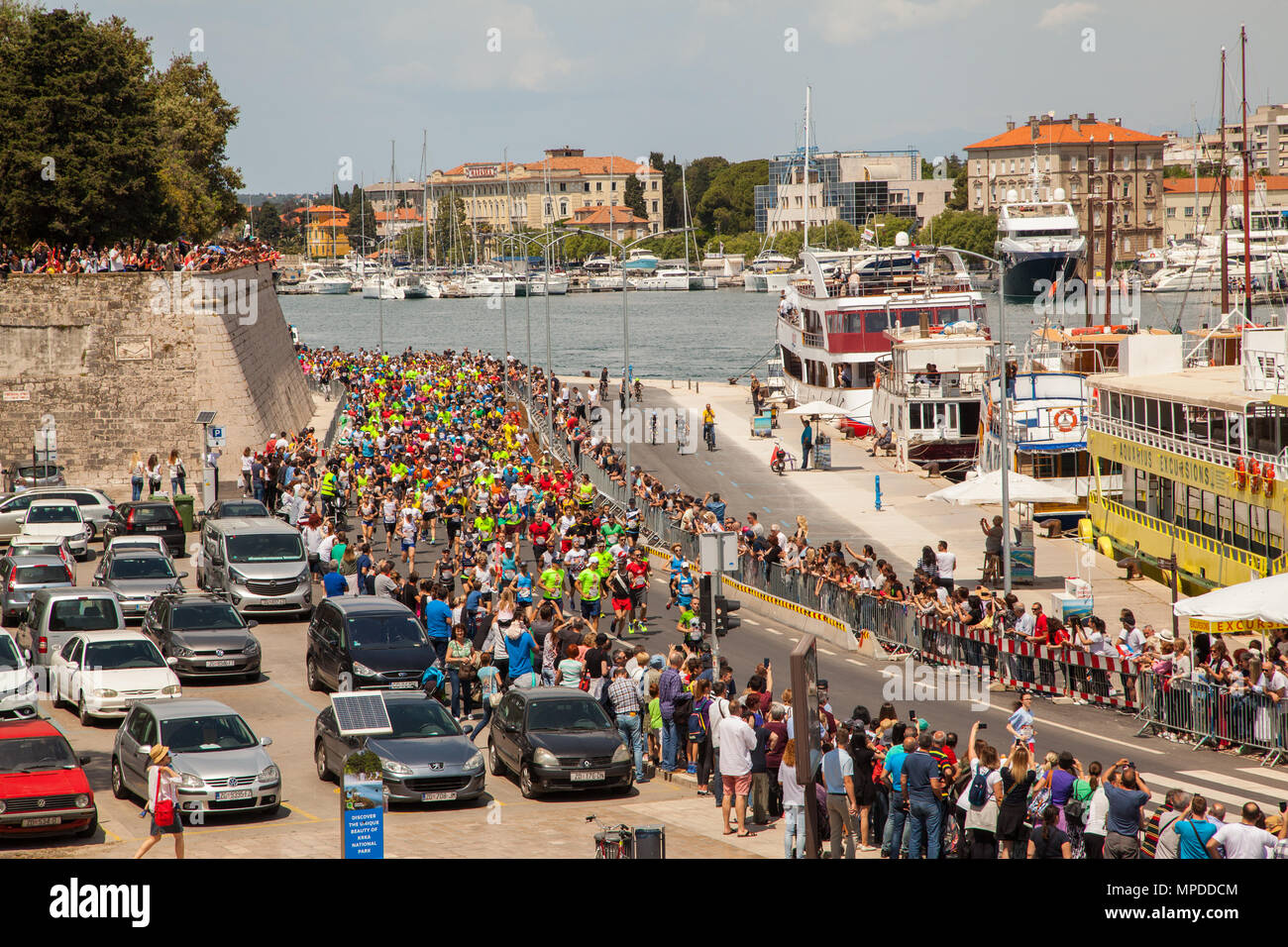 Competitors athletes  and runners  in Zadar Croatia taking part in the global race wings for life world  charity run  in aid of spinal research Stock Photo