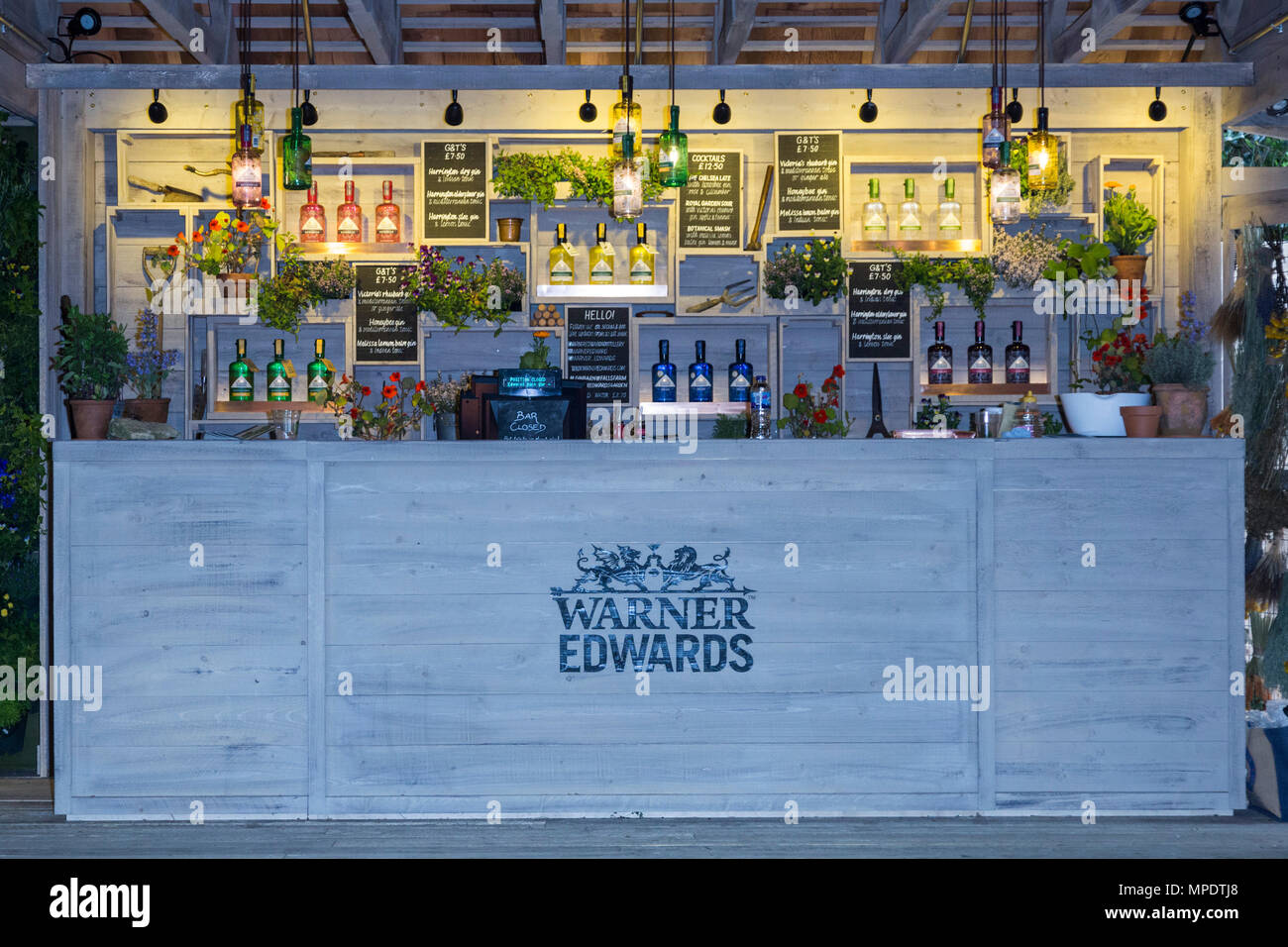Warner Edwards gin bar at the RHS Chelsea Flower Show Stock Photo Alamy