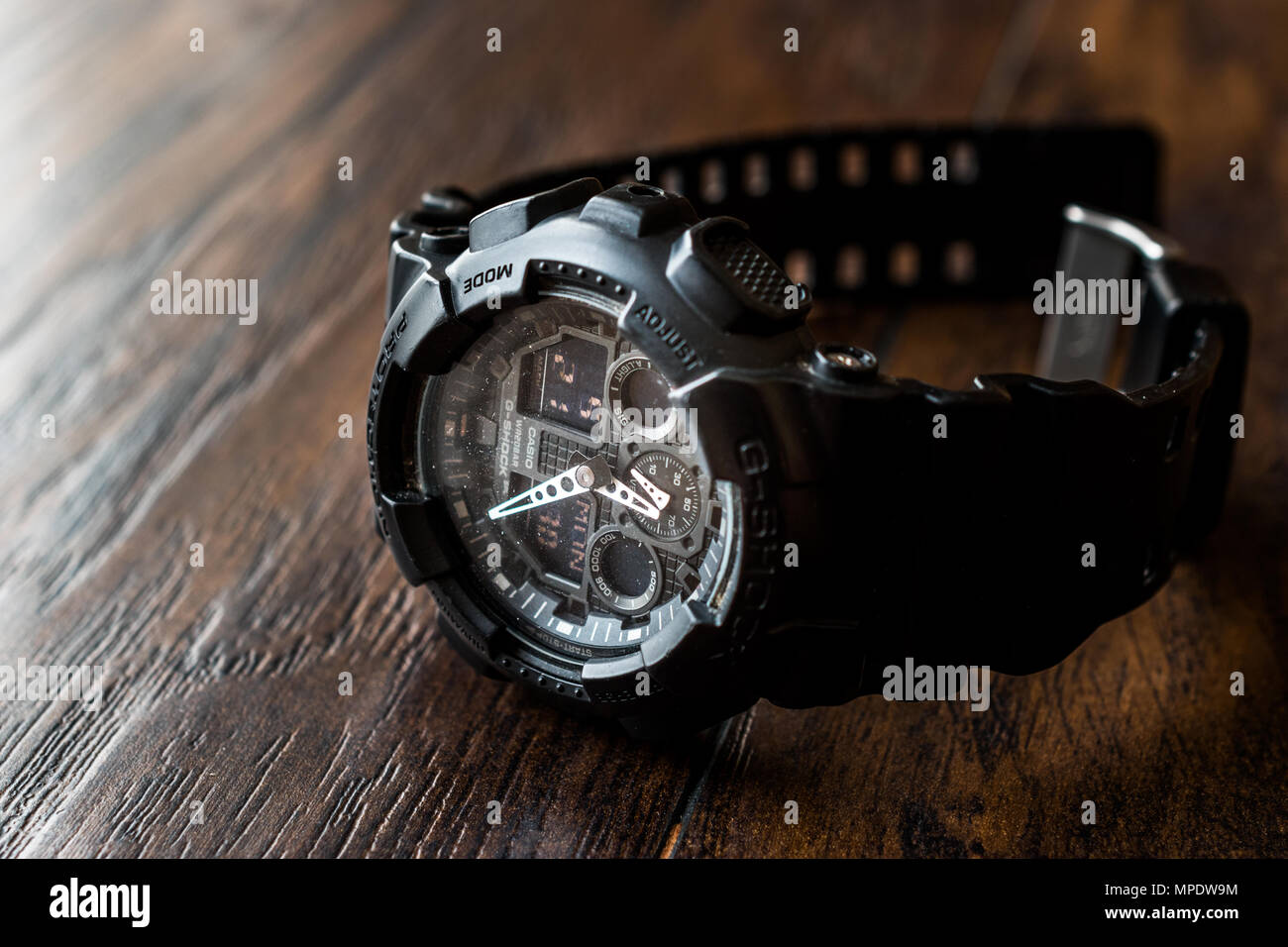 Casio g shock party hi-res stock photography and images - Alamy