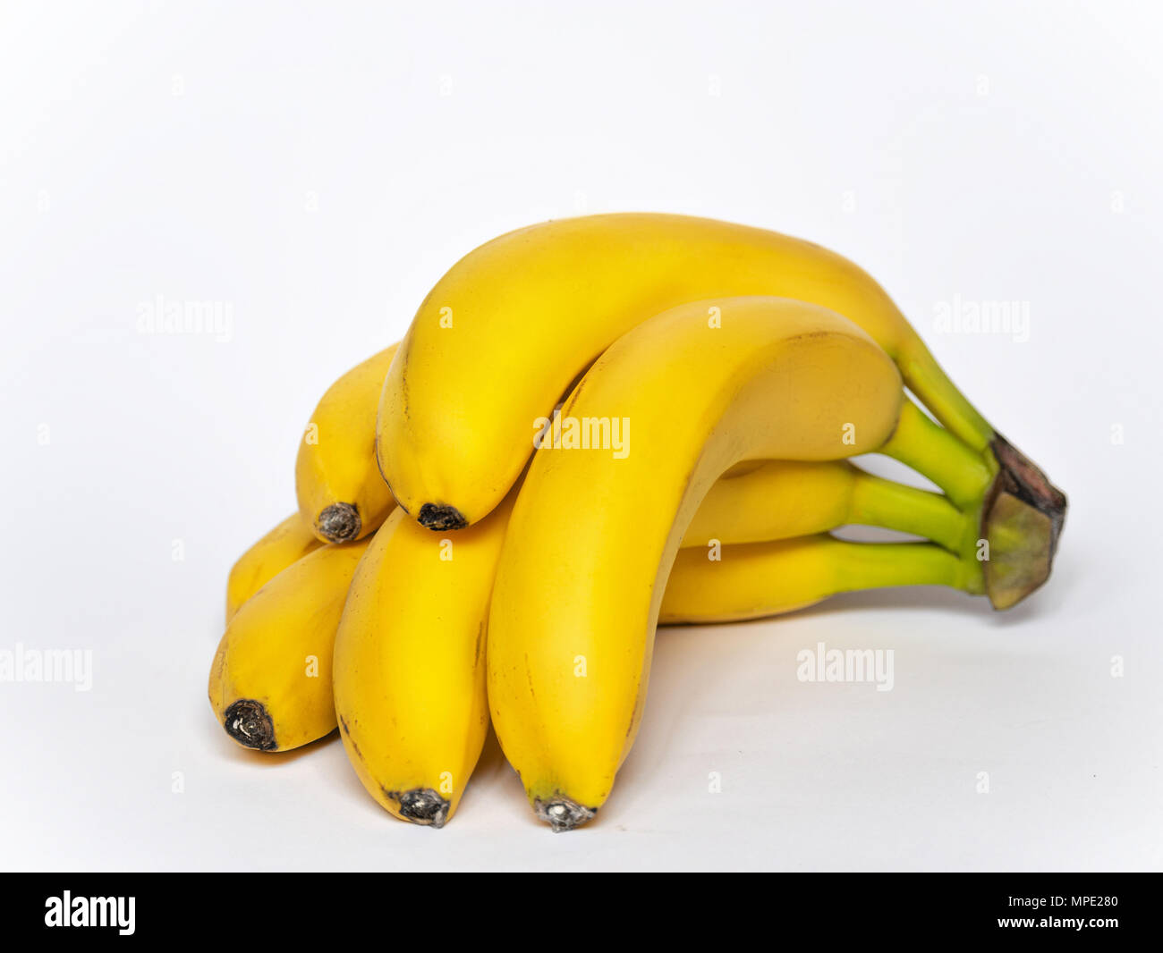 https://c8.alamy.com/comp/MPE280/bunch-of-bananas-isolated-on-white-background-flat-lay-top-view-closeup-MPE280.jpg