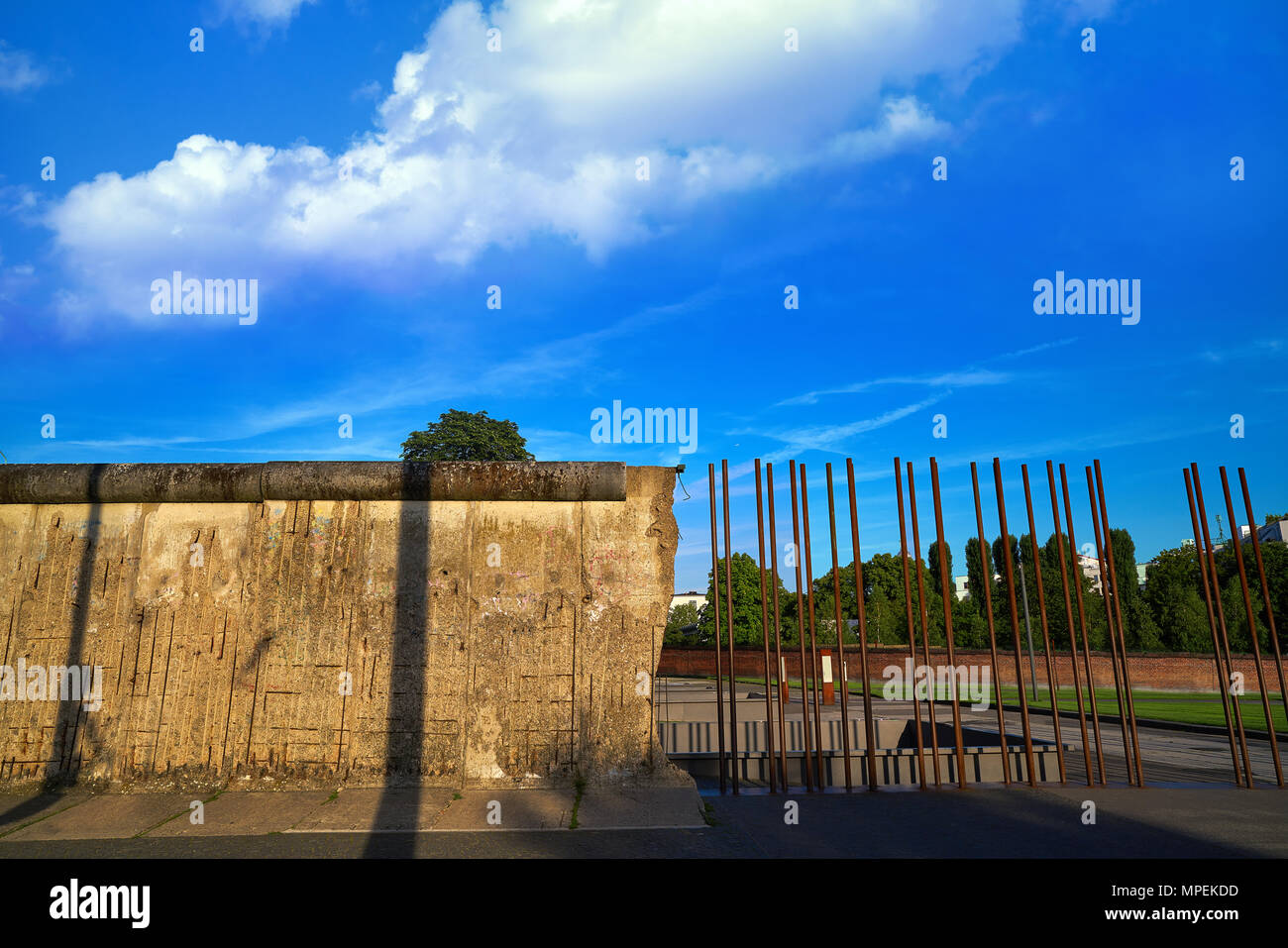 Berlin Wall memorial in Germany Berliner Mauer Stock Photo Alamy