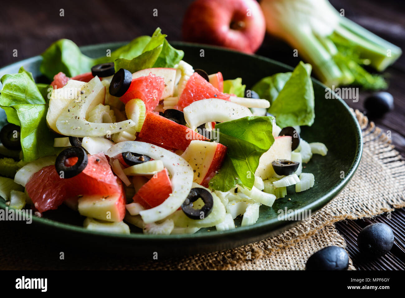 Fruit and vegetable salad with fennel, grapefruit, apple, stalk celery