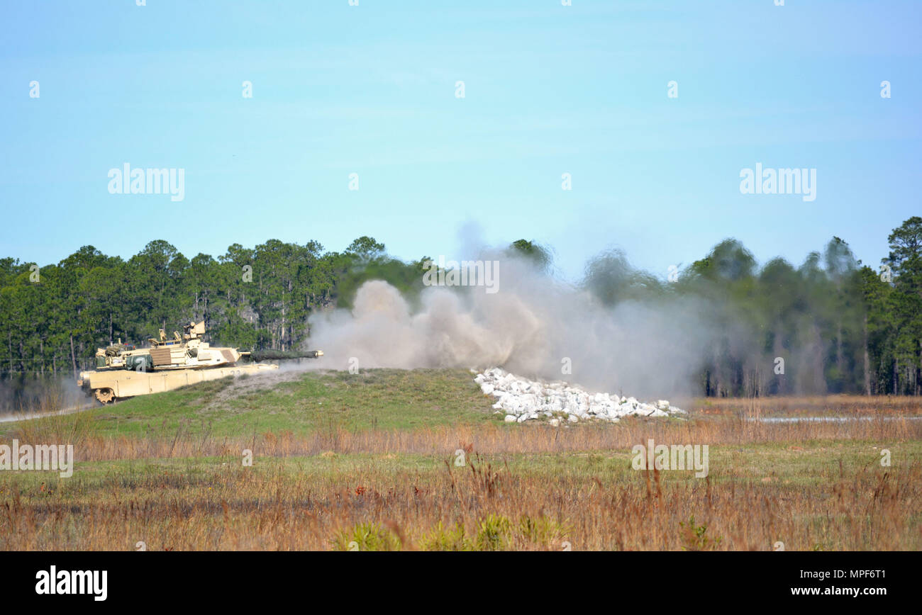 M1a2 abrams hi-res stock photography and images - Alamy