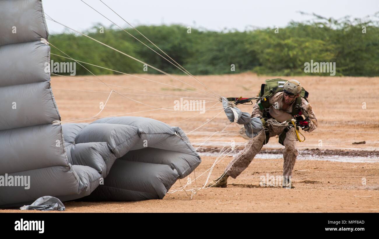 Camp Lemonnier, DJIBOUTI (Feb. 7, 2017) A platoon commander with the