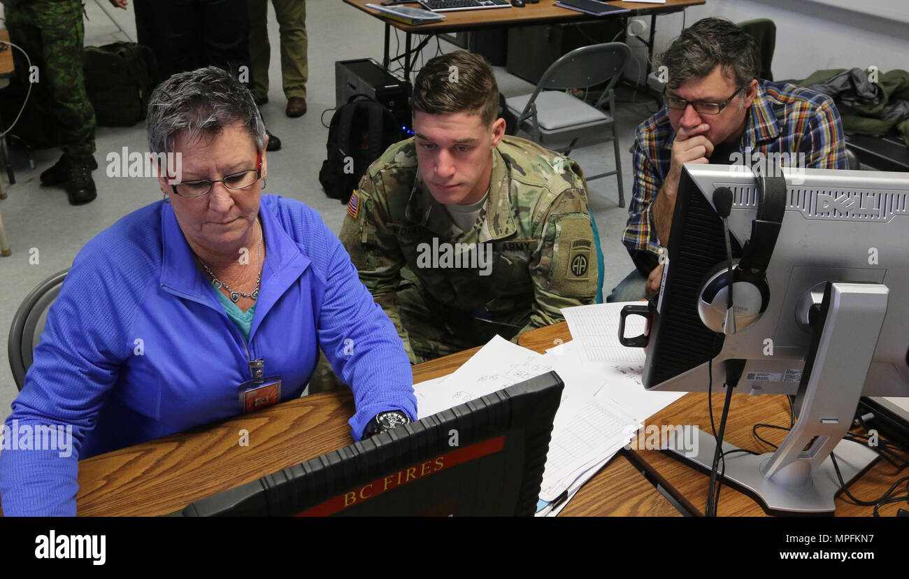Artillery operability exercise hi-res stock photography and images - Alamy