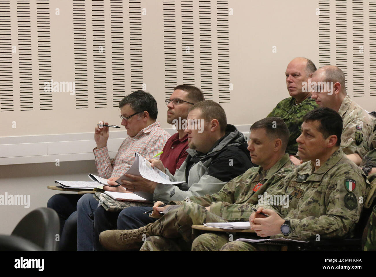 Artillery operability exercise hi-res stock photography and images - Alamy
