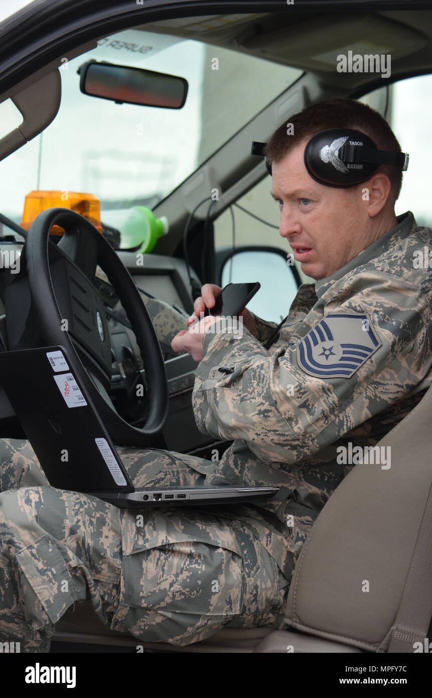 air max command camo