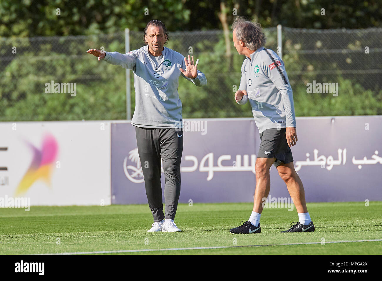 Bad Ragaz, Switzerland. 23rd May 2018. The coaches of the national football team from Saudi Arabia during a training session on the sports field Ri-Au in Bad Ragaz. The team around president Adel Ezzat and coach Juan Antonio Pizzi is staying in Bad Ragaz for two and a half weeks in prepararation of the FIFA World Cup final tournament in Russia. Credit: Rolf Simeon/Alamy Live News Stock Photo