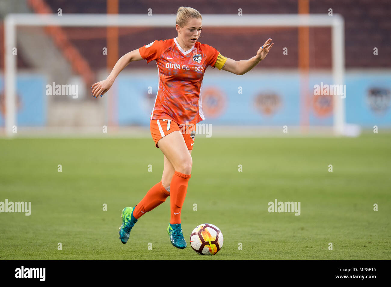 Houston, TX, USA. 23rd May, 2018. Houston Dash forward Kealia Ohai (7) controls the ball during a NWSL soccer match between the Houston Dash and the Seattle Reign at BBVA Compass Stadium in Houston, TX. The Dash won 2 to 1.Trask Smith/CSM/Alamy Live News Stock Photo